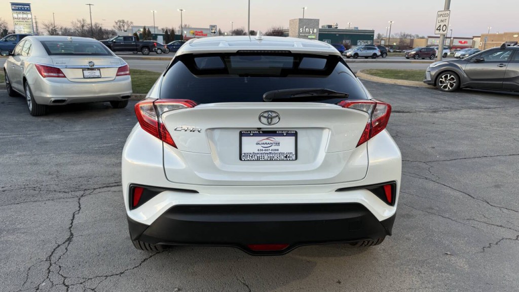 2018 Toyota C-HR Image 6