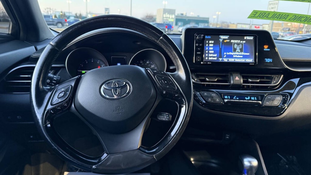 2018 Toyota C-HR Image 12