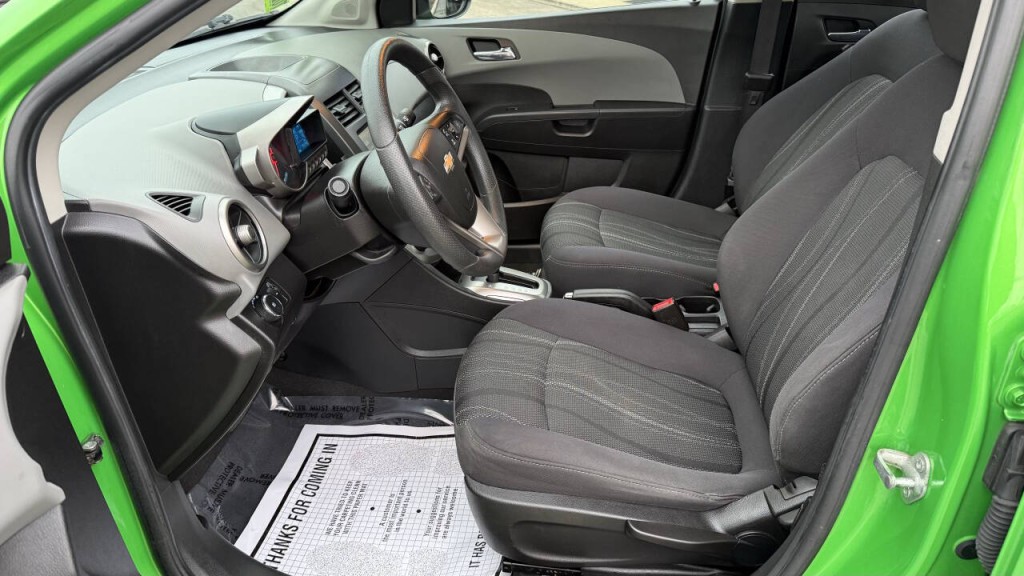 2014 Chevrolet Sonic Image 10