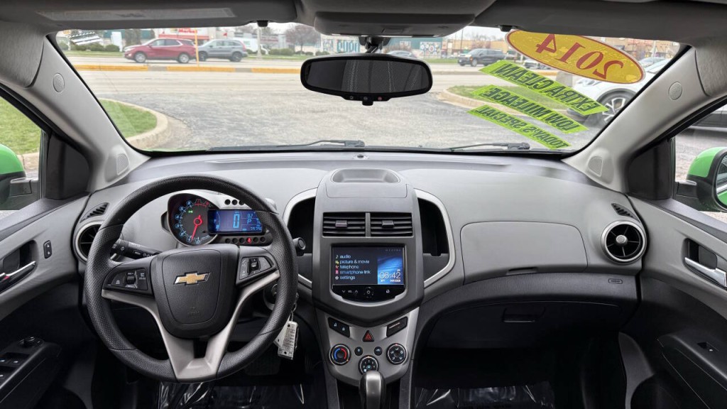 2014 Chevrolet Sonic Image 12