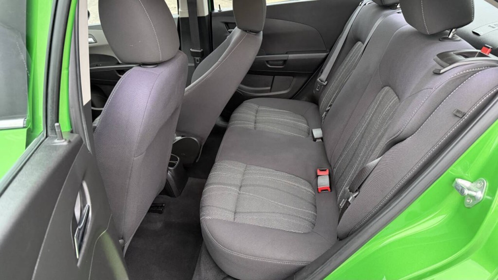 2014 Chevrolet Sonic Image 14