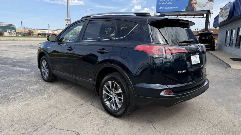 2018 Toyota Rav4 Image 3