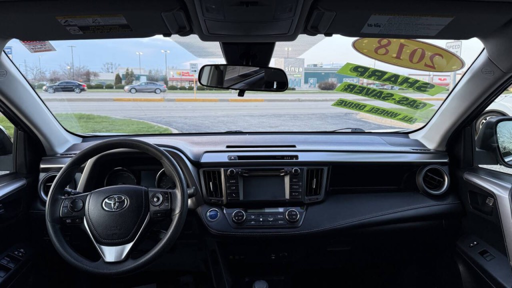 2018 Toyota Rav4 Image 16