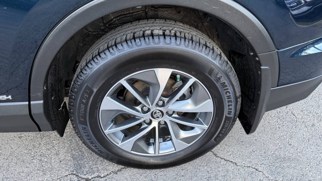 2018 Toyota Rav4 Image 26
