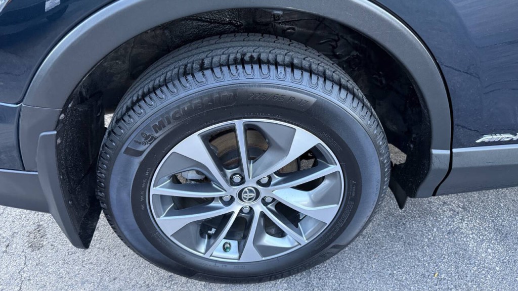 2018 Toyota Rav4 Image 27