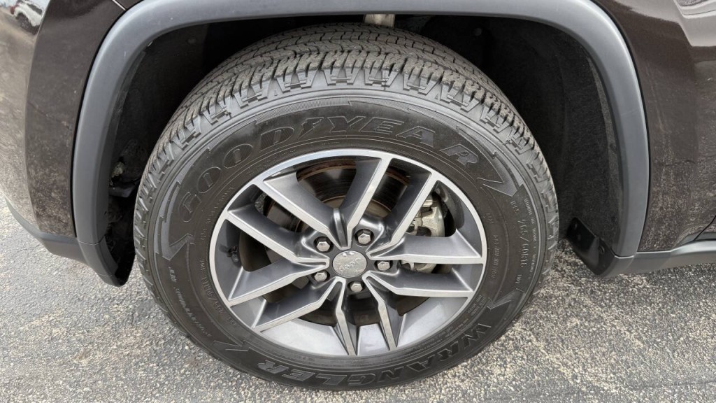 2017 Jeep Grand Cherokee Image 26