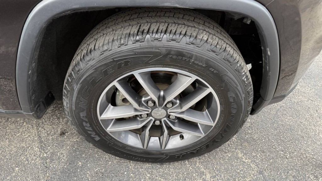 2017 Jeep Grand Cherokee Image 29