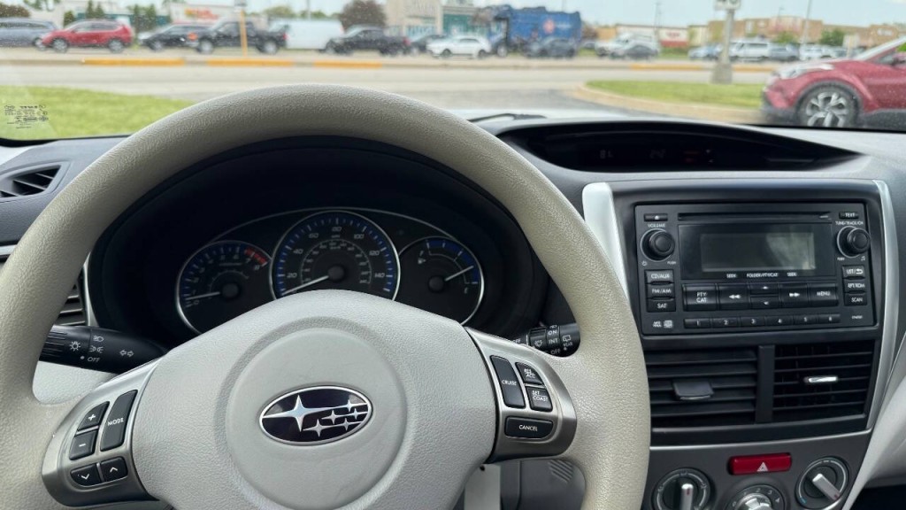 2013 Subaru Forester Image 11