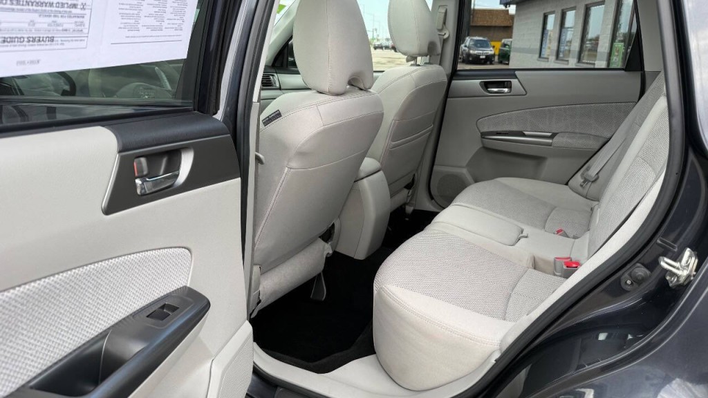 2013 Subaru Forester Image 15