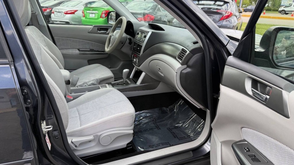 2013 Subaru Forester Image 18