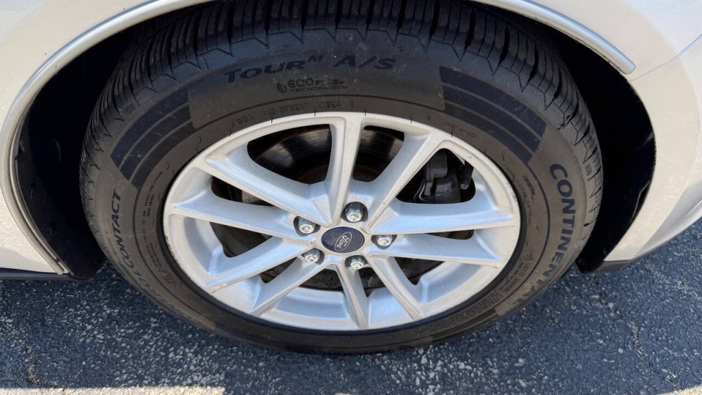 2017 Ford Focus Image 18