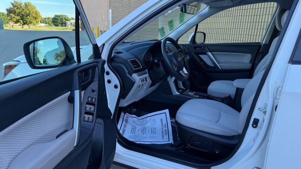 2018 Subaru Forester Image 11