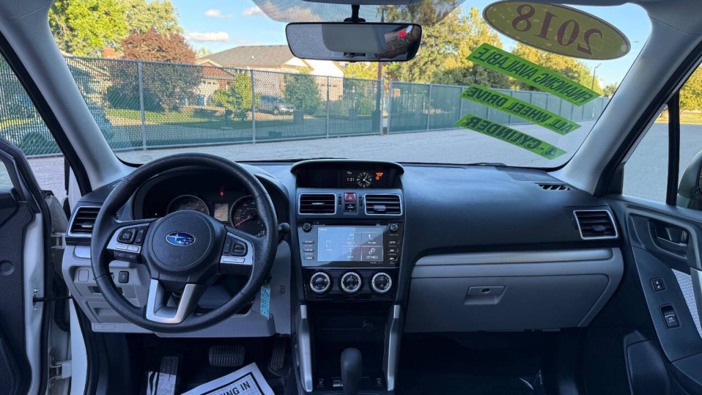 2018 Subaru Forester Image 16