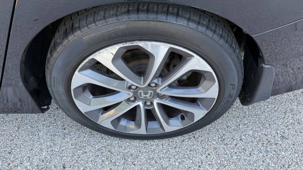 2015 Honda Accord Image 24