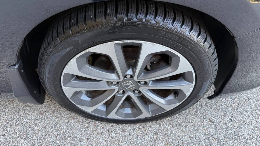 2015 Honda Accord Image 25