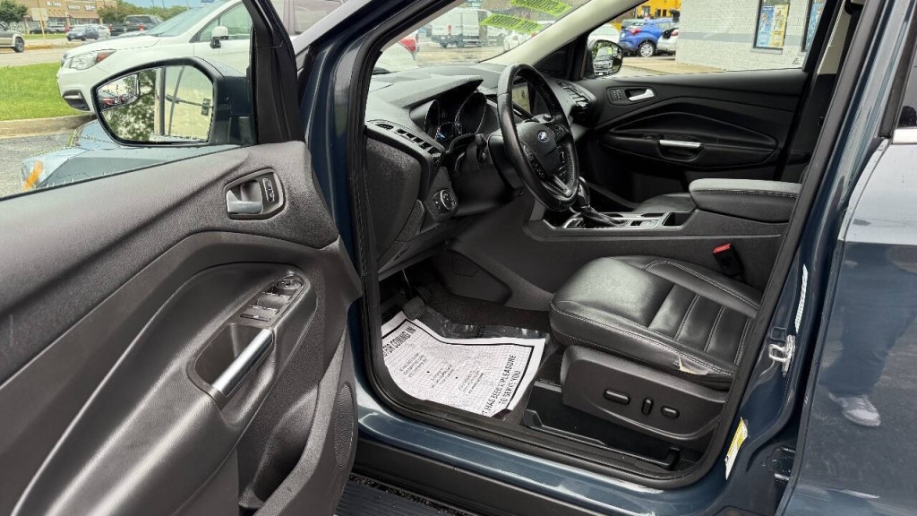 2019 Ford Escape Image 10