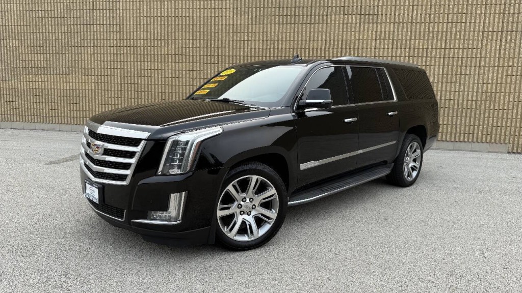 2015 Cadillac Escalade Image 2