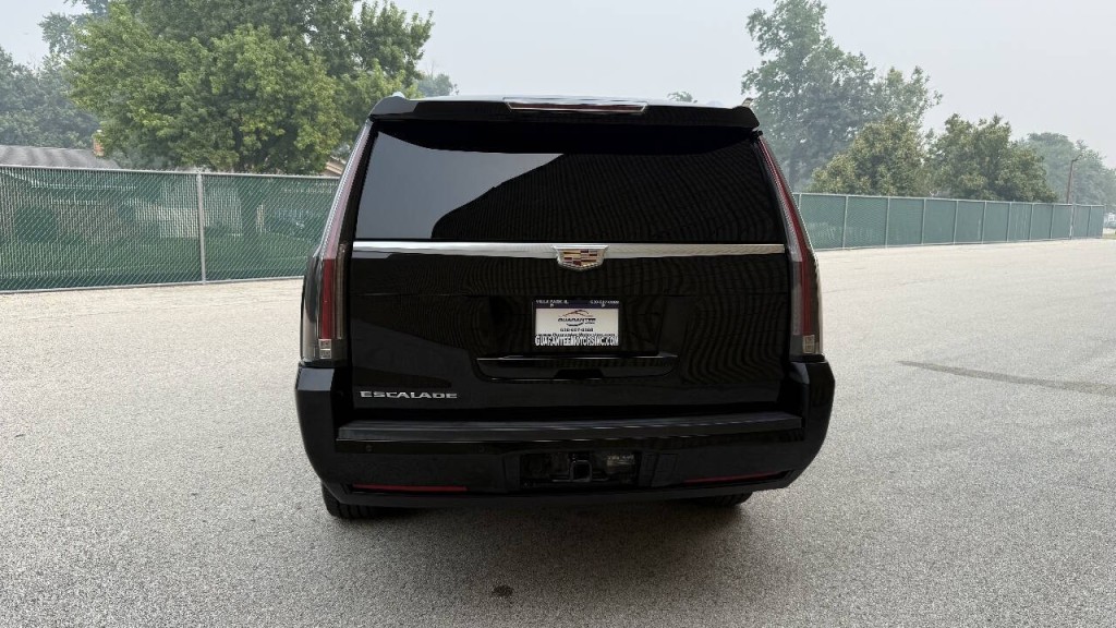 2015 Cadillac Escalade Image 5