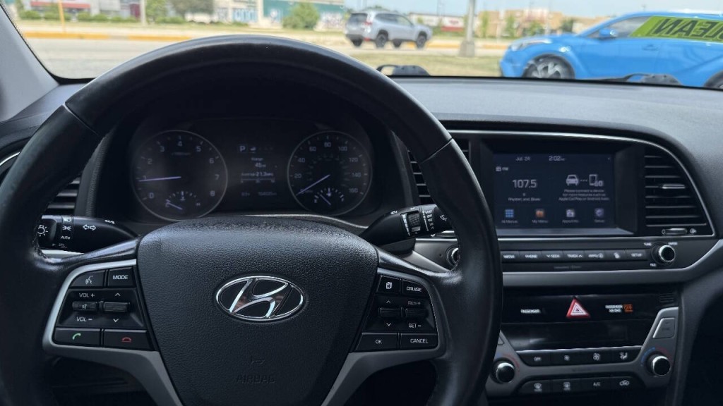 2017 Hyundai Elantra Image 9