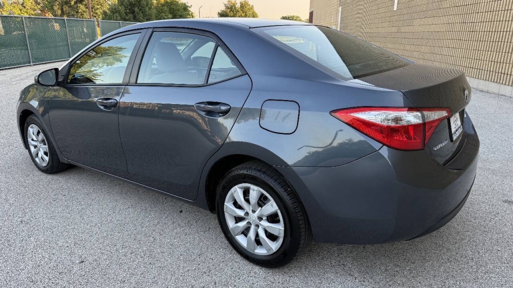 2016 Toyota Corolla Image 3