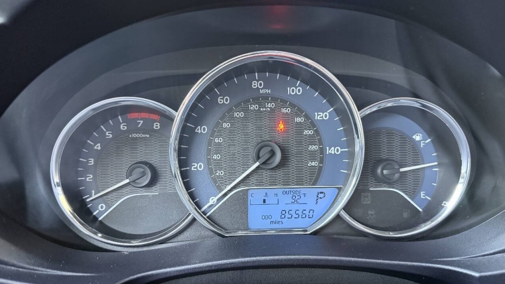 2016 Toyota Corolla Image 11