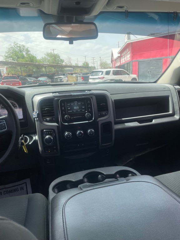 2016 RAM 1500 Image 5