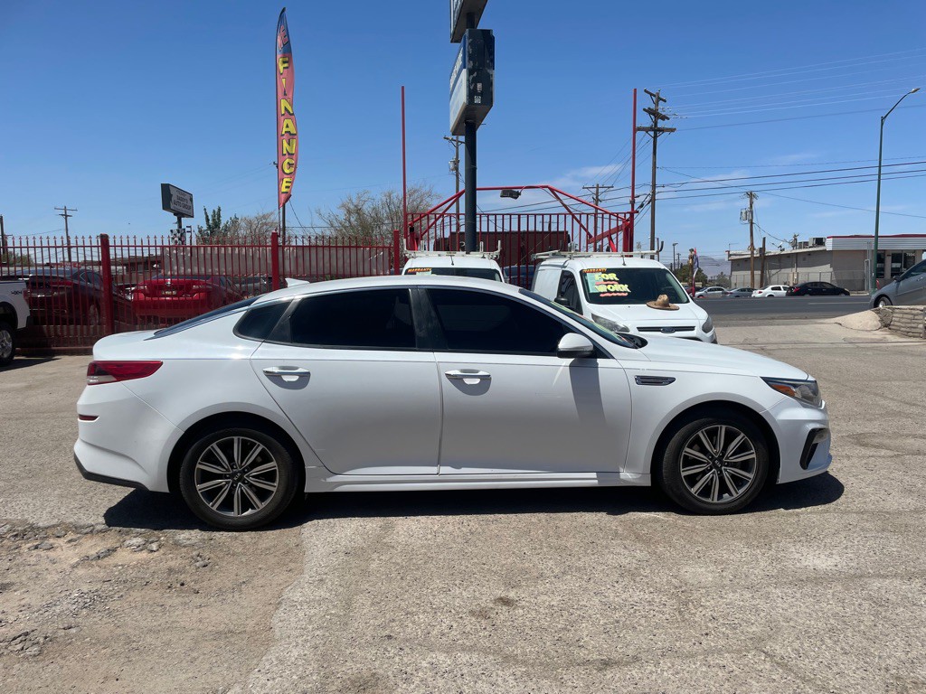2019 Kia Optima Image 4