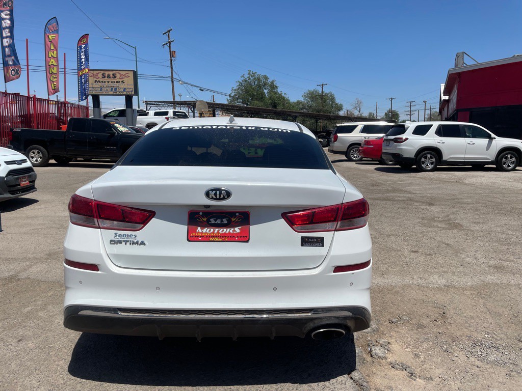 2019 Kia Optima Image 7