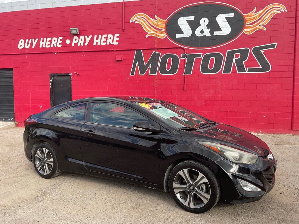 2014 Hyundai Elantra Image 2