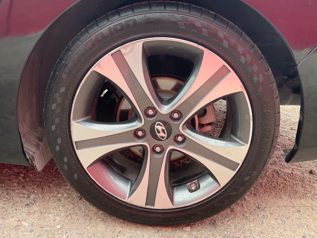 2014 Hyundai Elantra Image 31