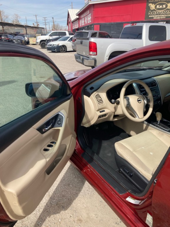 2015 Nissan Altima Image 7
