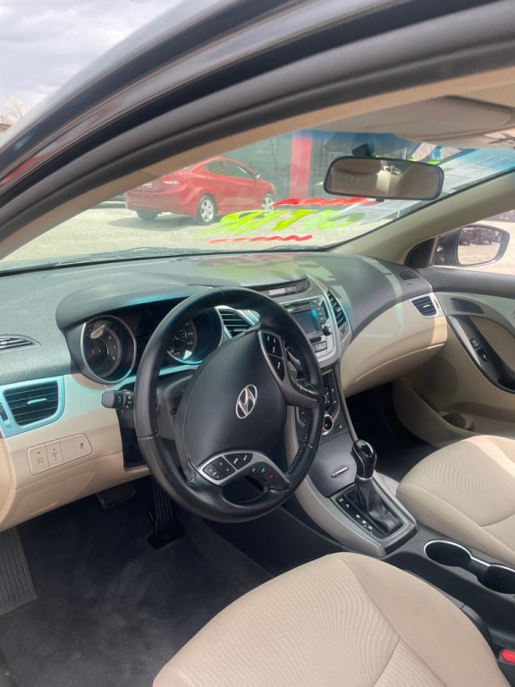 2016 Hyundai Elantra Image 6