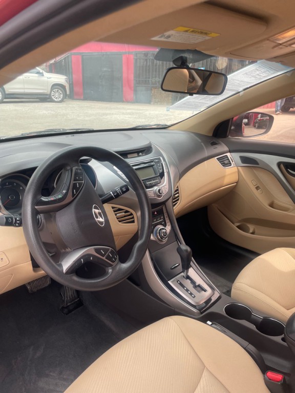 2013 Hyundai Elantra Image 6