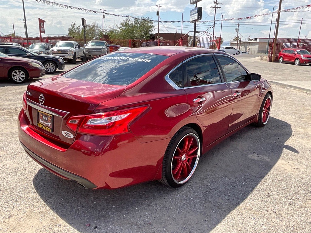 2016 Nissan Altima Image 6