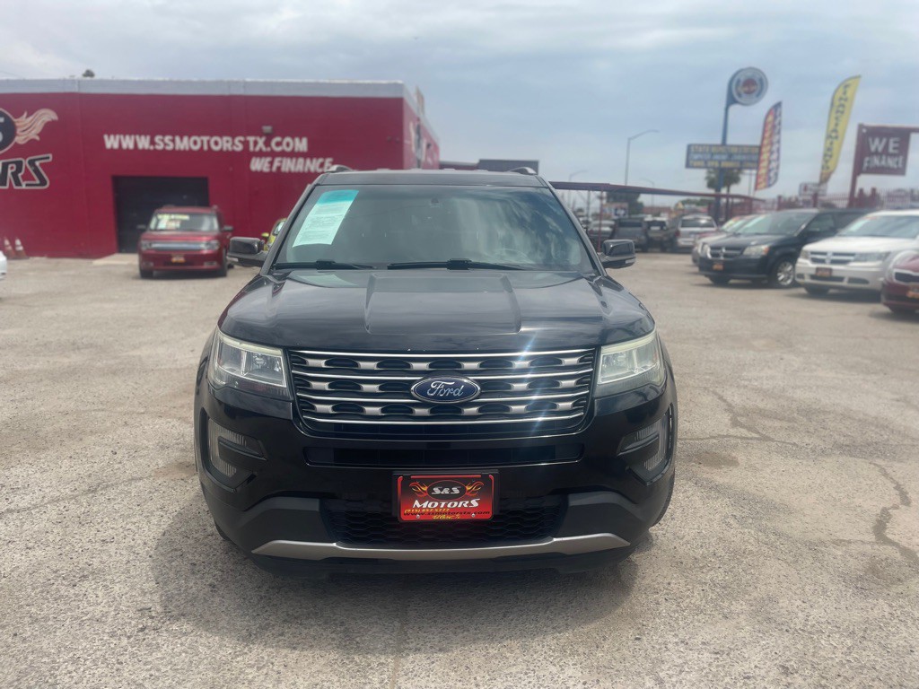 2016 Ford Explorer Image 2