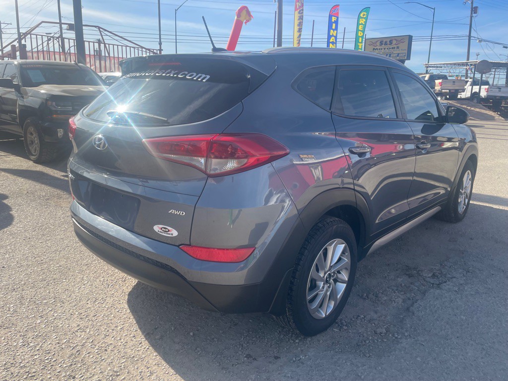 2017 Hyundai Tucson Image 8