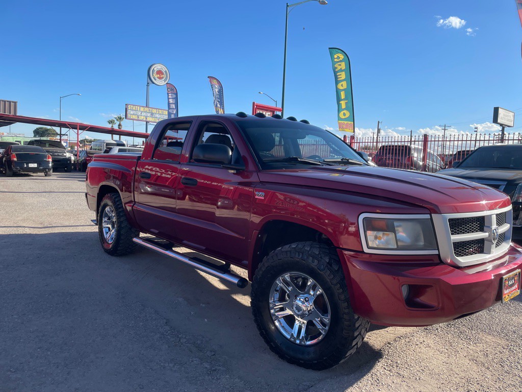 2011 Dodge Dakota Image 3