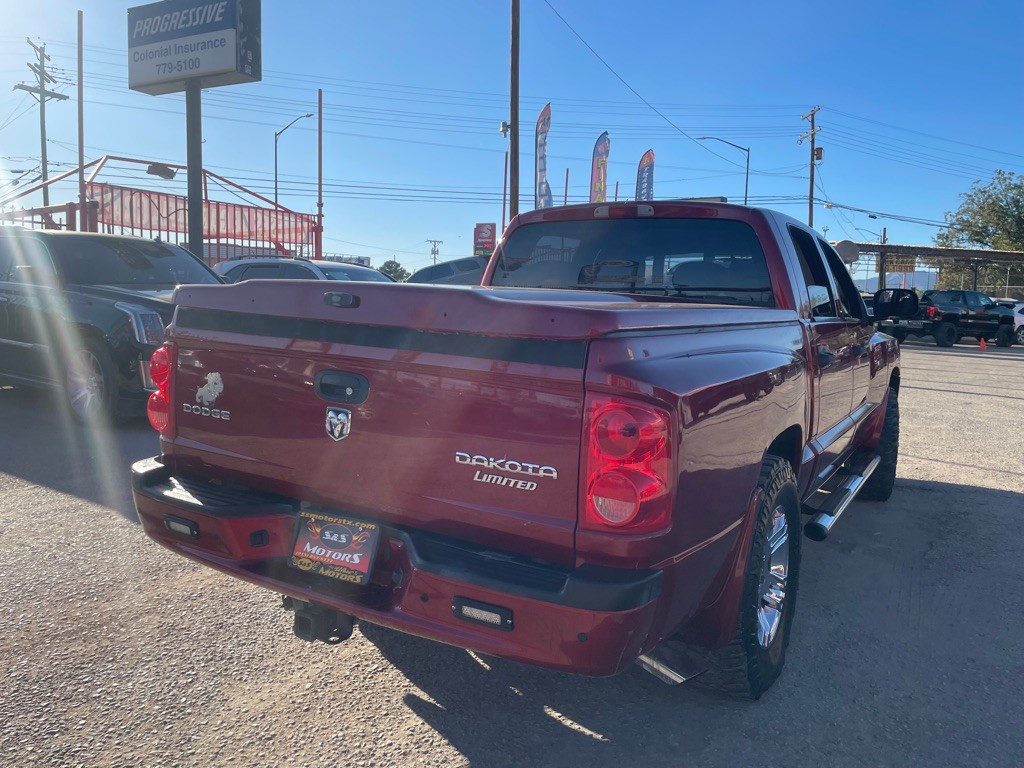 2011 Dodge Dakota Image 7