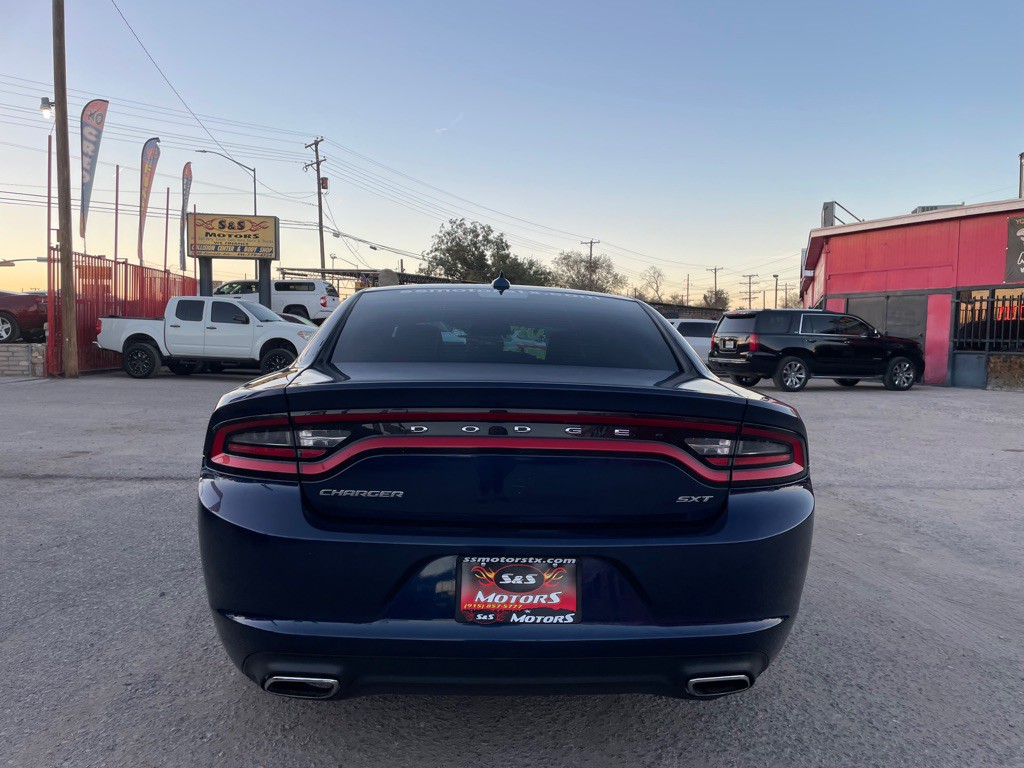 2016 Dodge Charger Image 9