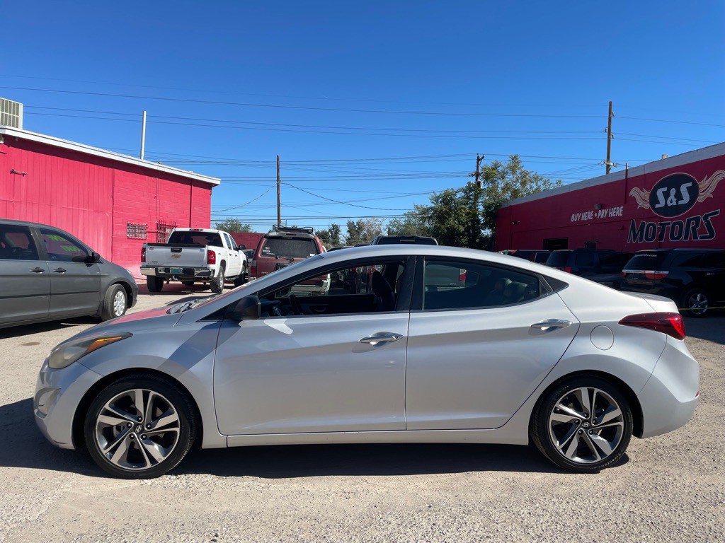 2014 Hyundai Elantra Image 2