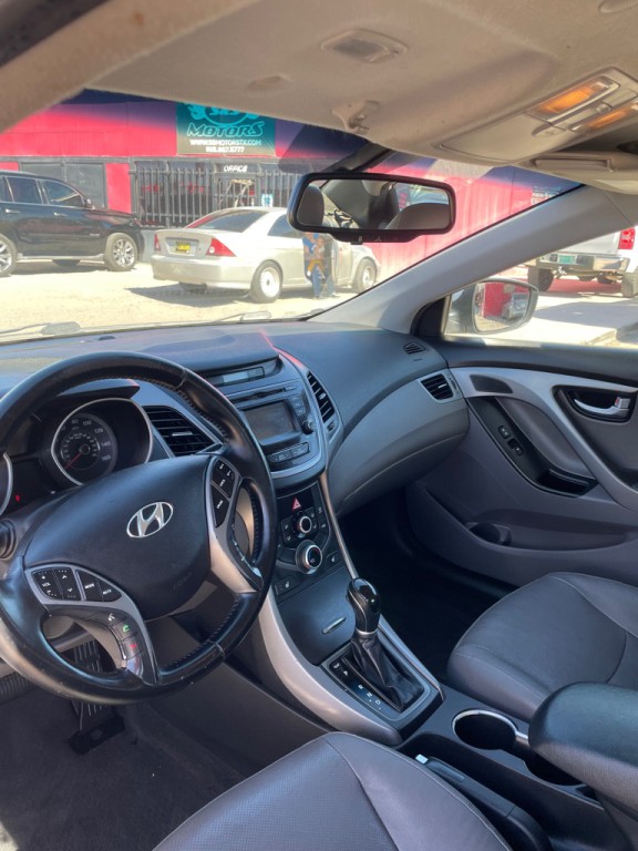 2014 Hyundai Elantra Image 4