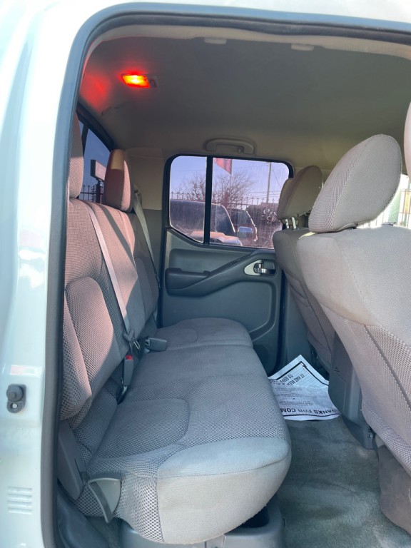 2017 Nissan Frontier Image 4