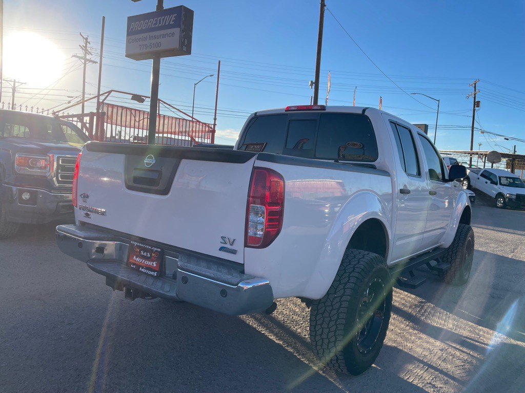 2017 Nissan Frontier Image 7
