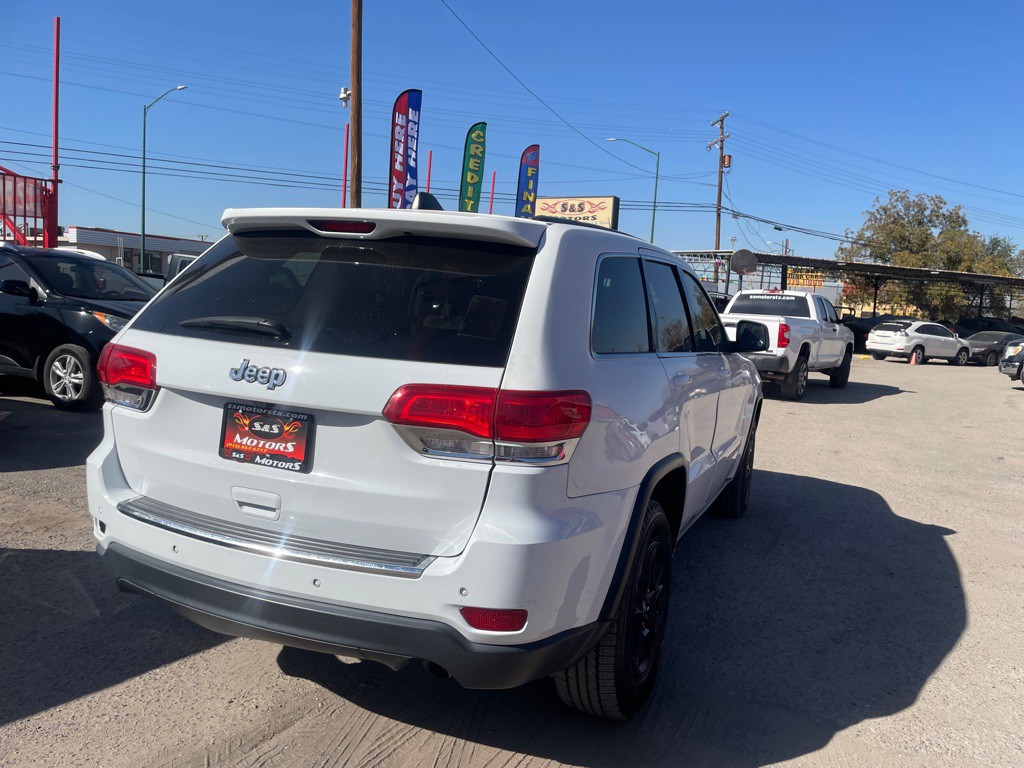 2017 Jeep Grand Cherokee Image 3