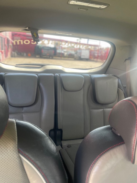 2016 Kia Sedona Image 3