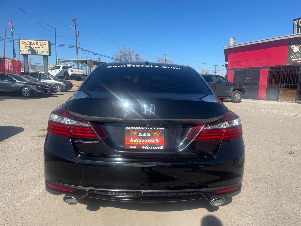 2017 Honda Accord Image 6