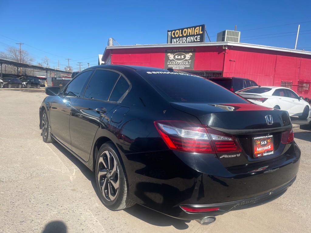 2017 Honda Accord Image 7