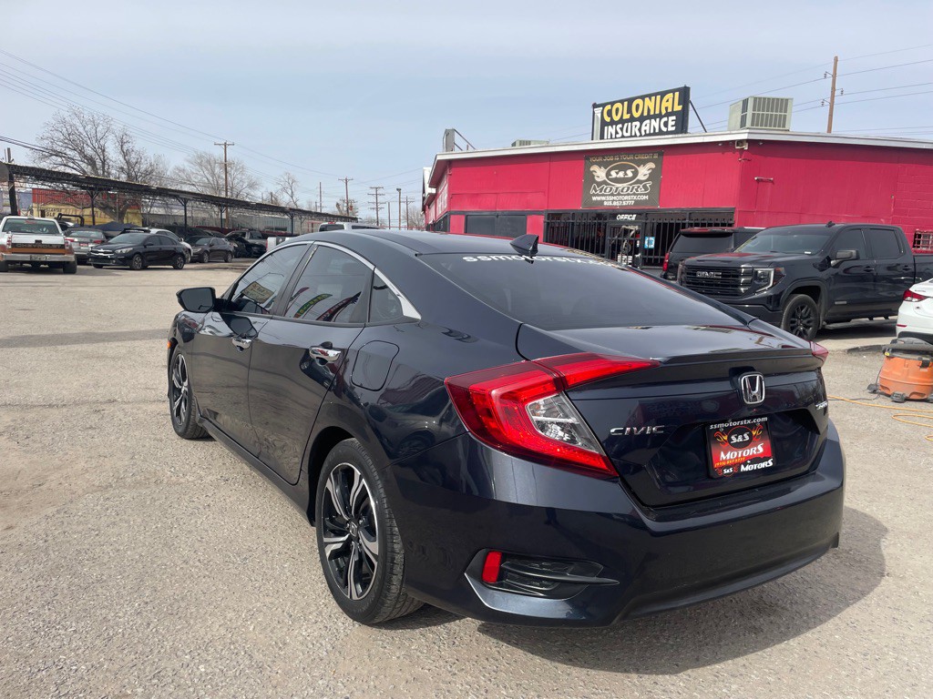 2017 Honda Civic Image 9