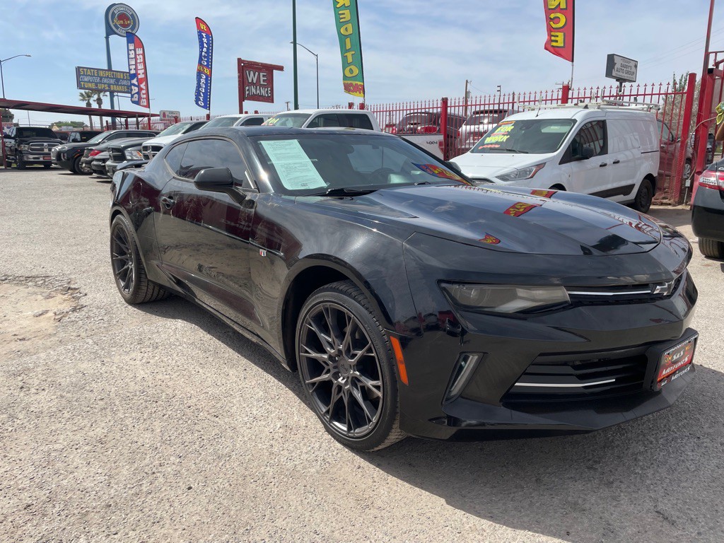 2017 Chevrolet Camaro Image 3