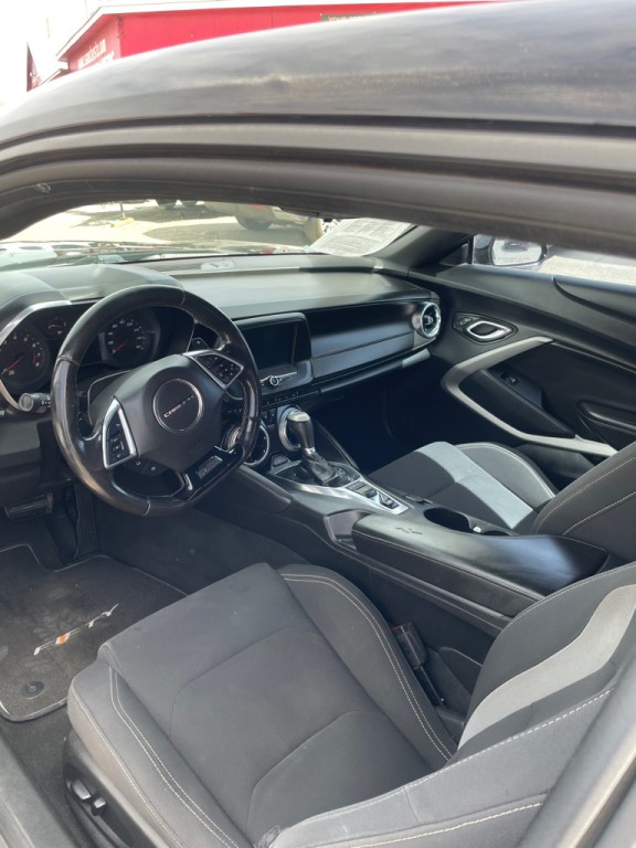 2017 Chevrolet Camaro Image 5